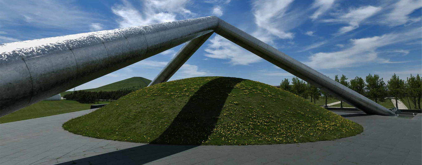 イサム・ノグチが残した北の大地の彫刻<br>「モエレ沼公園」